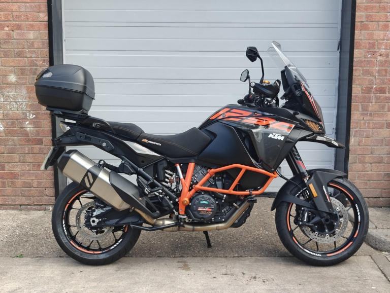 KTM 1290 SUPER ADVENTURE S - 2019 Petrol Manual in Black
