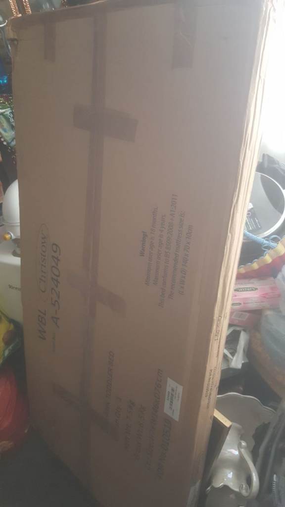 kids bed frame. pink