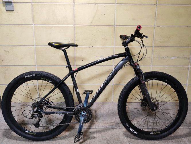 Specialized Cross Trail Bike