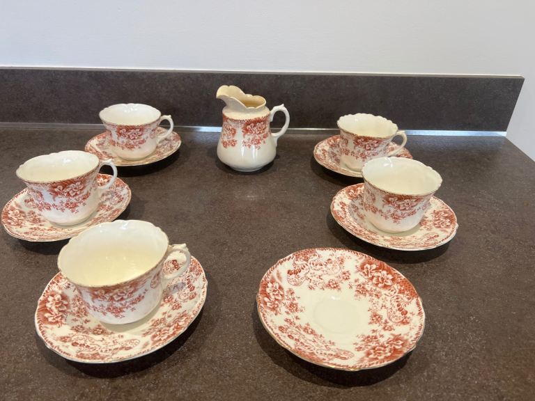 Antique Barkers Bros Meir Arms China 18 Piece Tea Set And Milk Jug