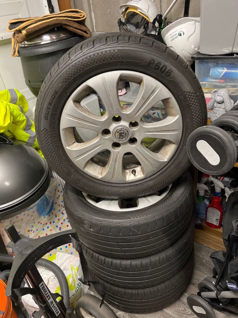 4 Vauxhall Corsa alloys and Tyres 