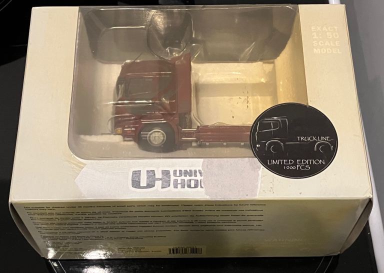Rare UNIVERSAL HOBBIES SCANIA R620 Merlot Red Limited Edition 1000