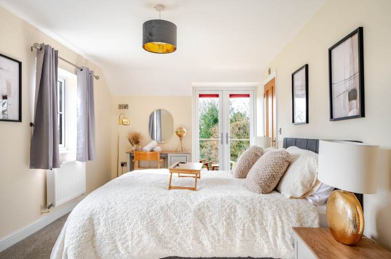 Architecture & Interiors Photographer 