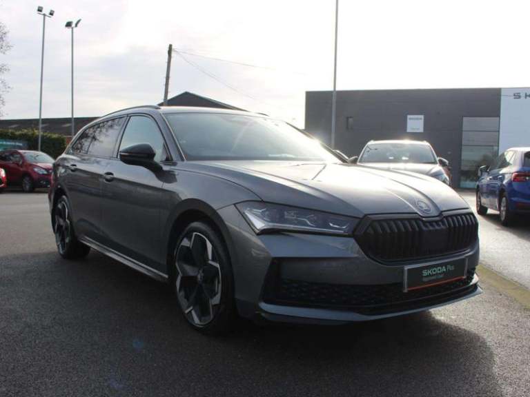 2025 Skoda Superb 1.5 TSI iV Sportline 5dr DSG Automatic Estate Hybrid Automatic
