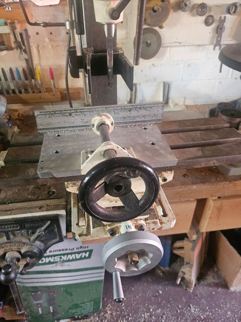 Axminster Morticing Tool and boxed Chisel Set