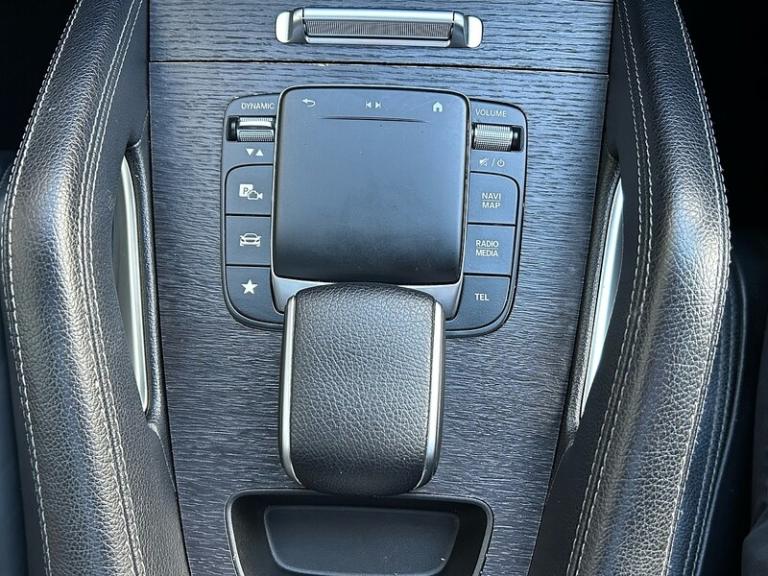 2021 Mercedes-Benz GLE 2.0 GLE300d AMG Line (Premium Plus) SUV 5dr Diesel G-Tronic 4MATIC Euro 6 ...