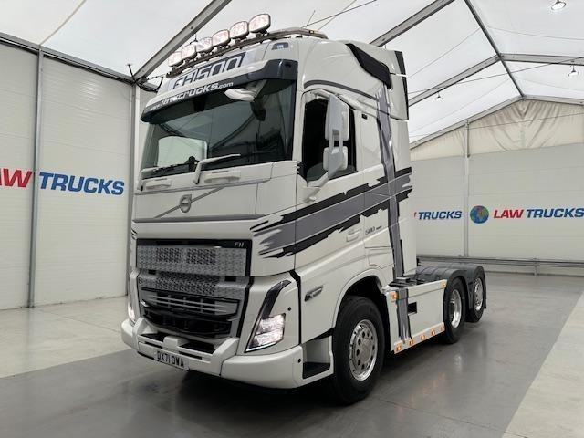 Volvo FH 500 6x2 Rear Lift Tractor Unit PTO