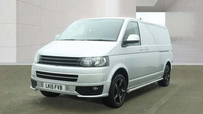 2015 Volkswagen Transporter 2.0 TDI 140PS Highline Van LWB  Sportline Kit PANEL VAN Diesel Manual