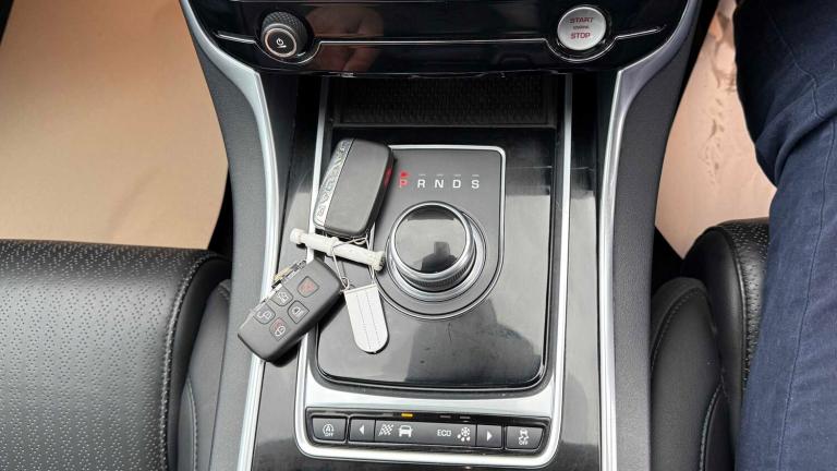 2017 Jaguar XE 2.0d [240] Portfolio 4dr Auto AWD SALOON DIESEL Automatic