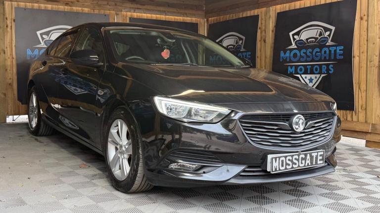 2018 Vauxhall Insignia 1.6 Turbo D [136] SRi Nav 5dr Auto HATCHBACK DIESEL Automatic