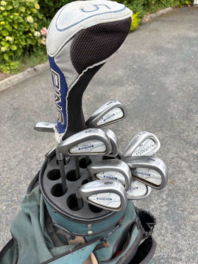 LEFT HANDED GOLF CLUBS & BAG
