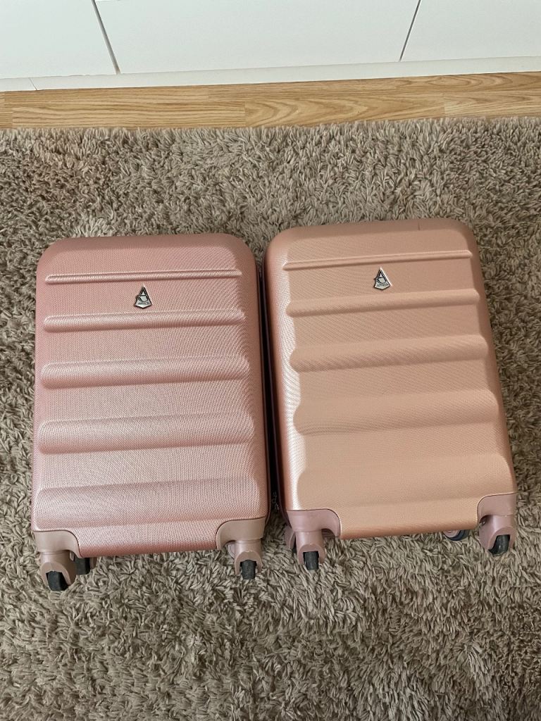 Two small Aerolite suitcases