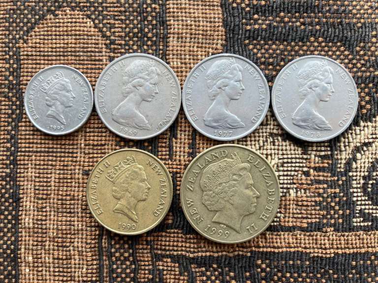 Lot of 6 New Zealand Collectable Coins