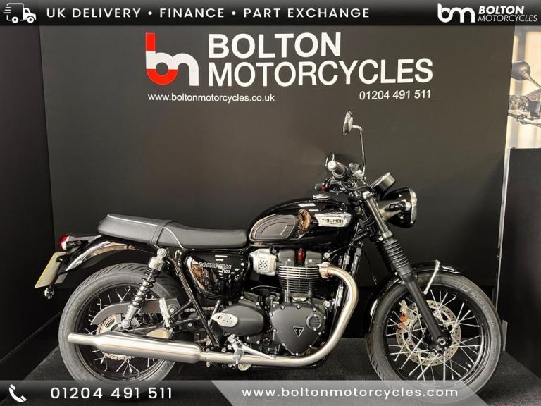 Triumph Bonneville T100 Motorcycle Black 408 miles Warranty April 2026