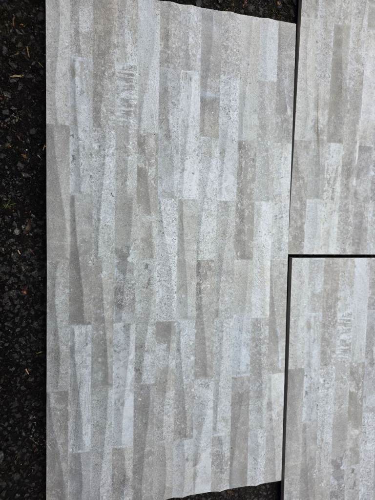 Wall tiles / stone affect 