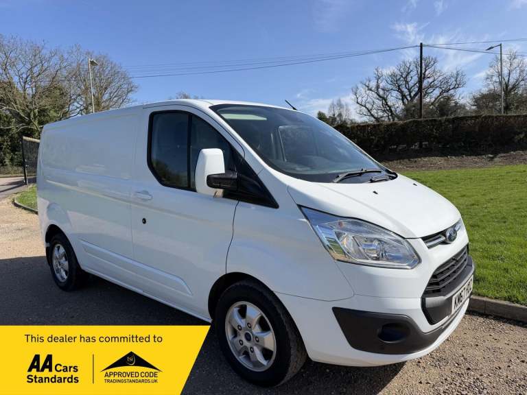 2017 Ford Transit Custom 2.0 TDCi 130ps Low Roof Limited Van PANEL VAN DIESEL Manual