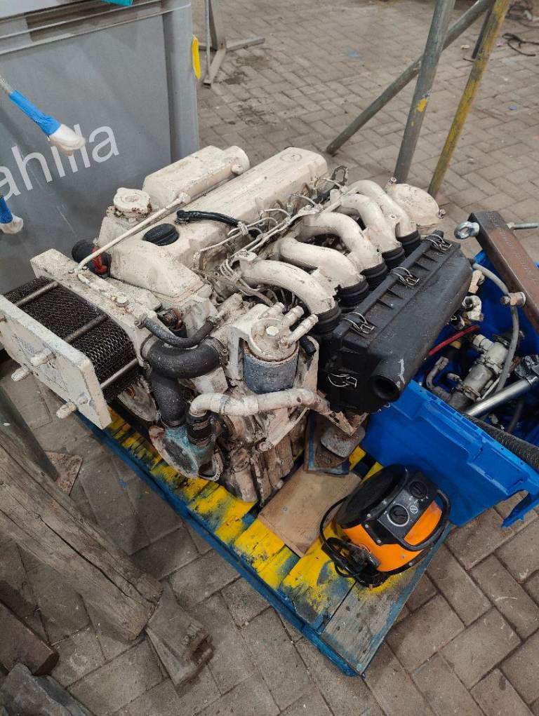 Mercedes Marine Diesel Engine 