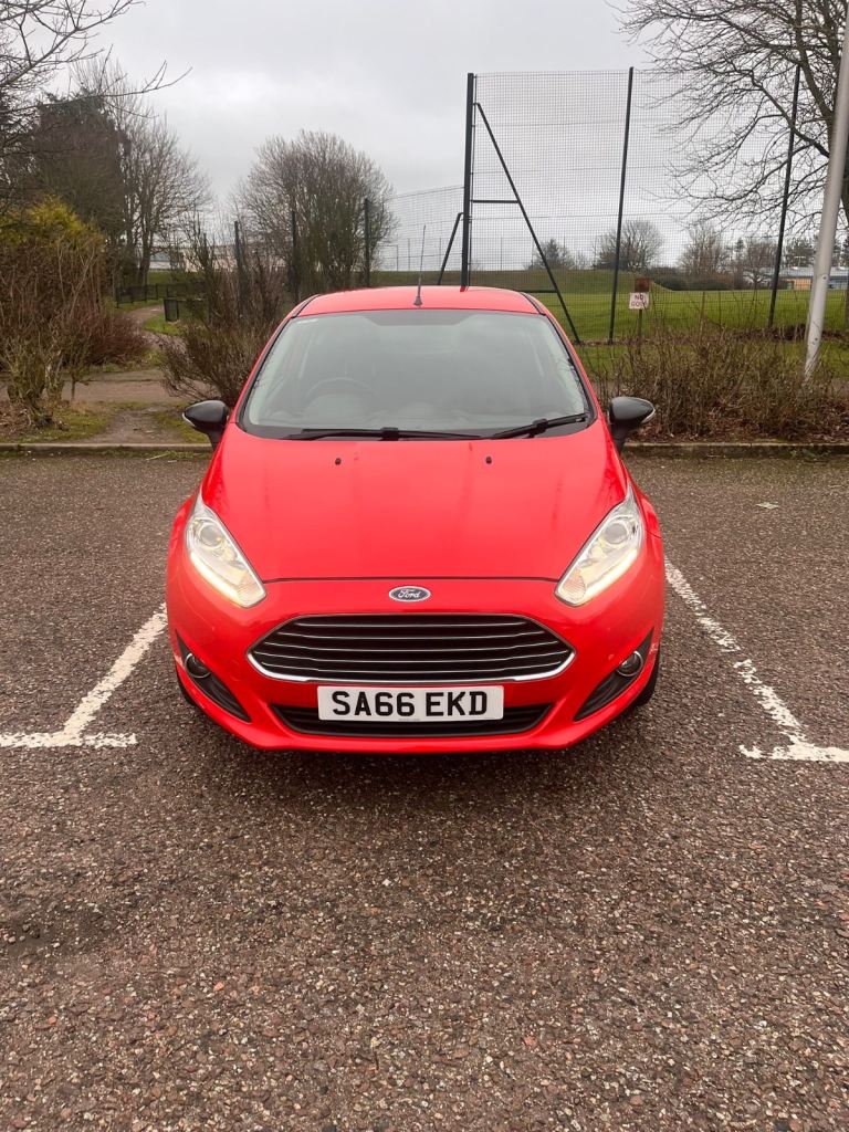 Ford, FIESTA, Hatchback, 2016, Manual, 1241 (cc), 3 doors