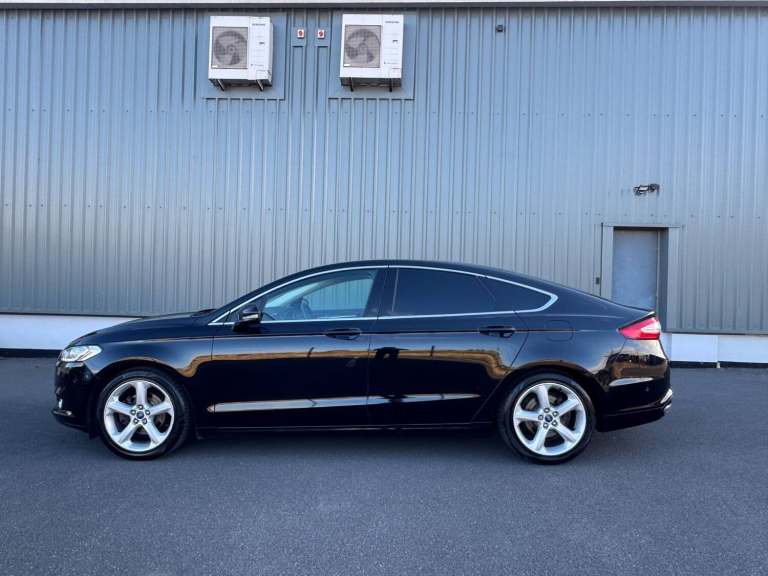 2016 Ford Mondeo 2.0 TDCi 210 Titanium 5dr Powershift HATCHBACK DIESEL Automatic