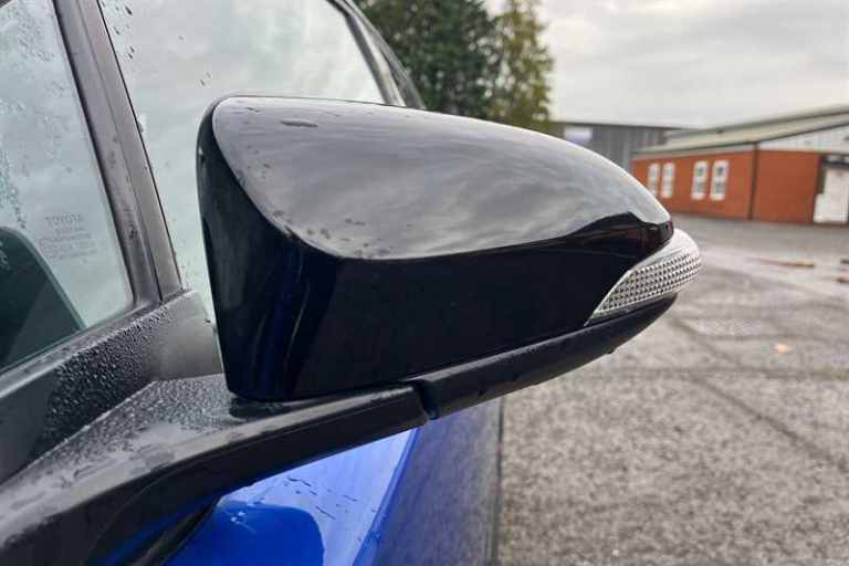 2019 Toyota C-HR 1.8 Hybrid Dynamic 5dr CVT HATCHBACK PETROL/ELECTRIC Automatic