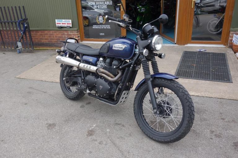Triumph Bonneville BONNEVILLE SCRAMBLER 2016/66