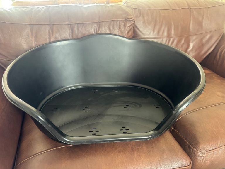 Black 30 inch plastic dog bed