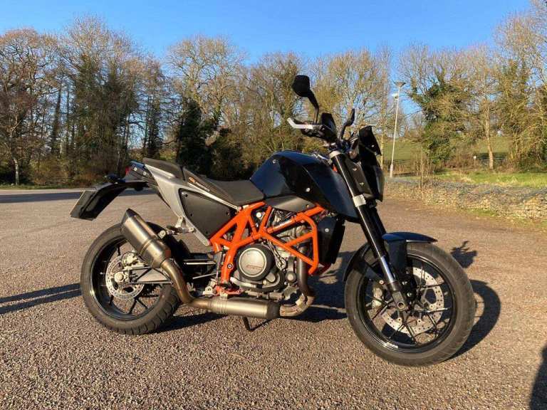 KTM, DUKE, 2013, 690cc - Black - Fun Bike ! Recent Major Service plus Extras. 
