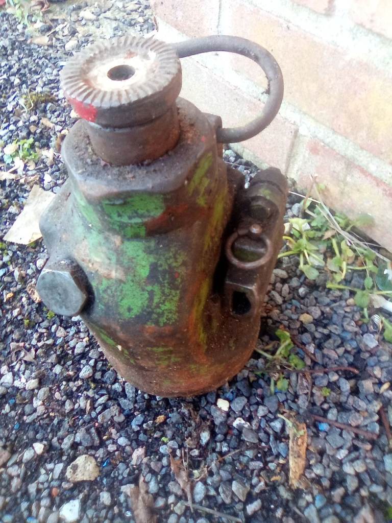 Lake and Elliot 4 ton jack m4