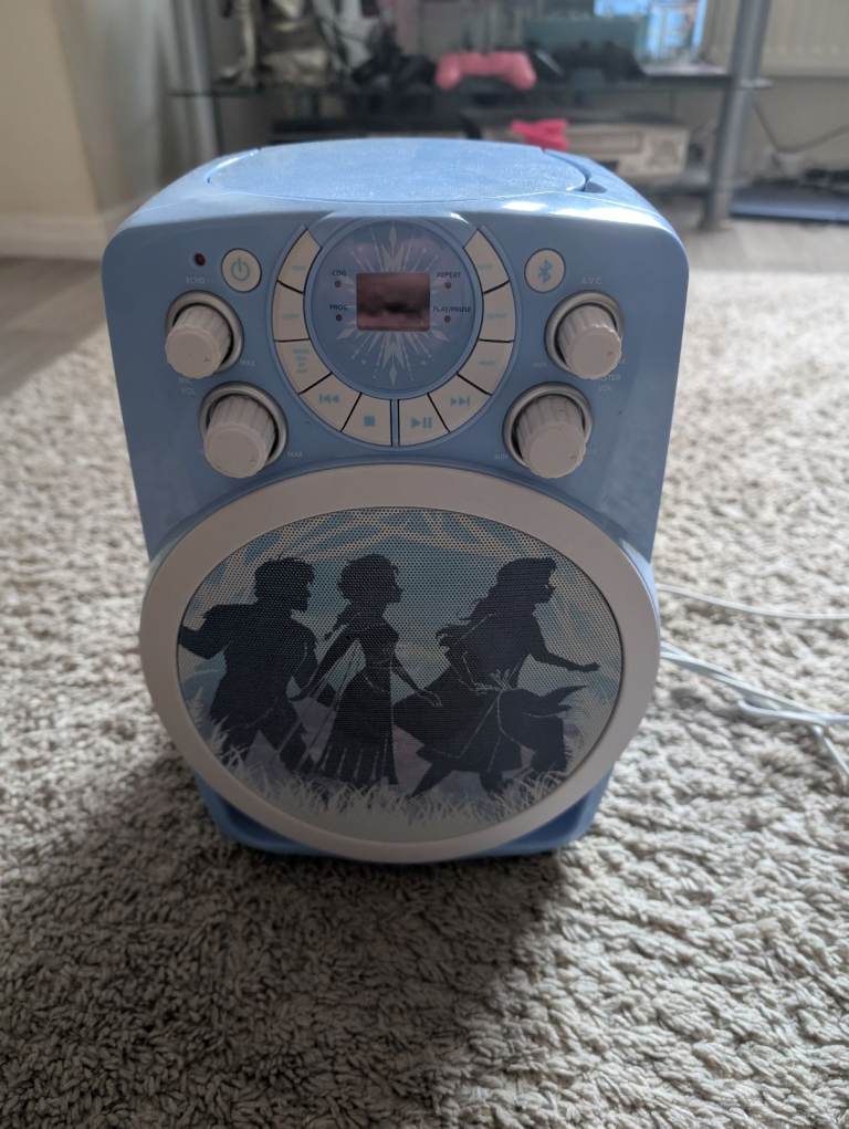 Frozen cd and karaoke speaker