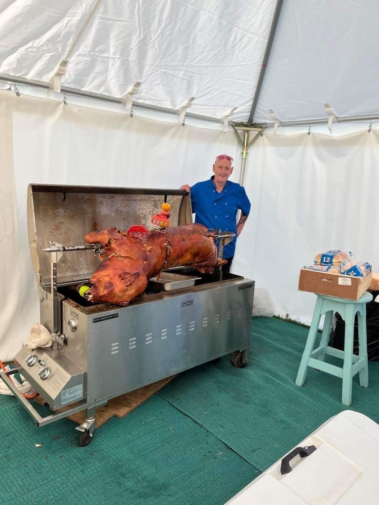  Tasty trotter hog roast machine 