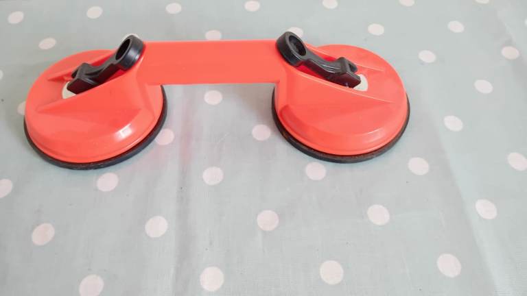 Double cup suction lifter brand new