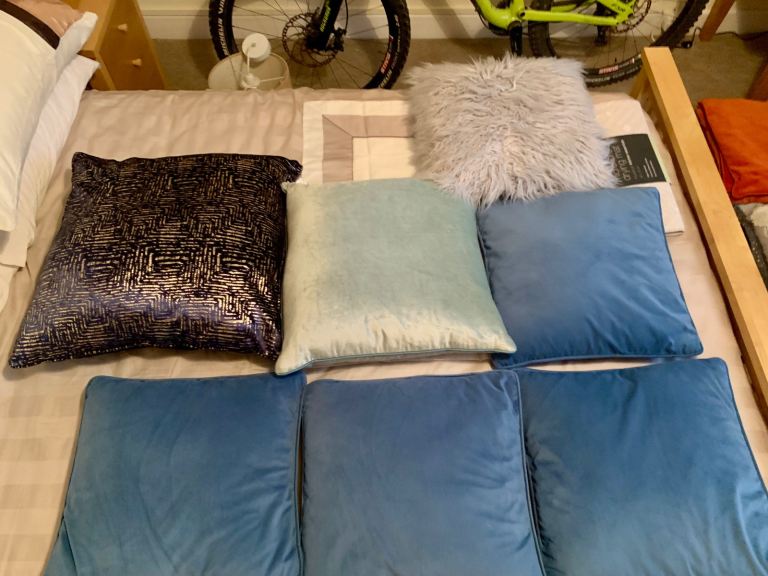 4 Blue Cushion Covers 