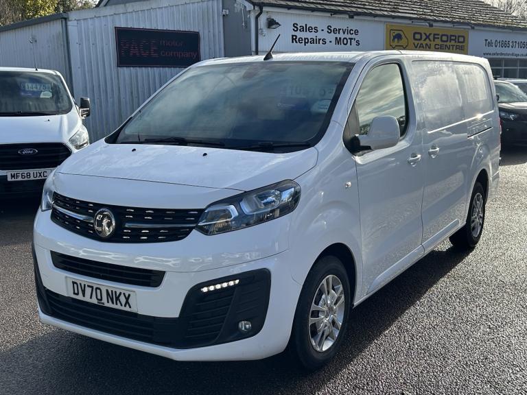 VAUXHALL VIVARO 1.5 Turbo D 2900 Sportive +Â