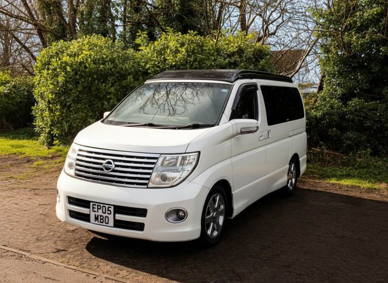 Nissan Elgrand Camper van 2005, 2490 (cc)