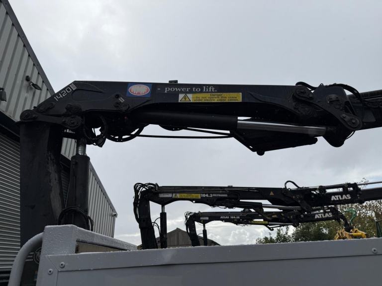 2014 DAF CF 330 DROPSIDE WITH HMF 1420 FOLD AWAY CRANE 