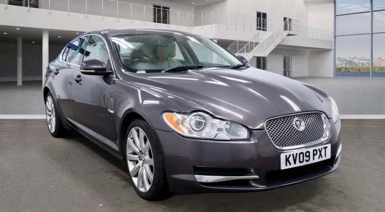 2009 Jaguar XF 3.0d V6 Premium Luxury 4dr Auto SALOON DIESEL Automatic
