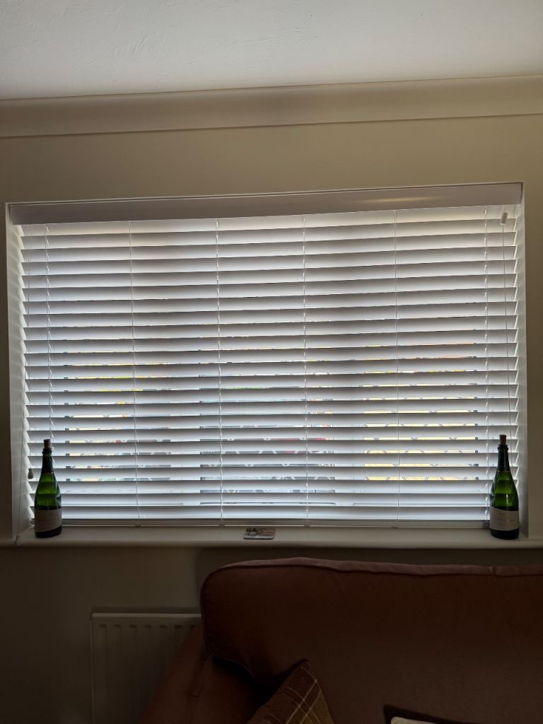 Blinds2go White Faux Wood Venetian Blind - New