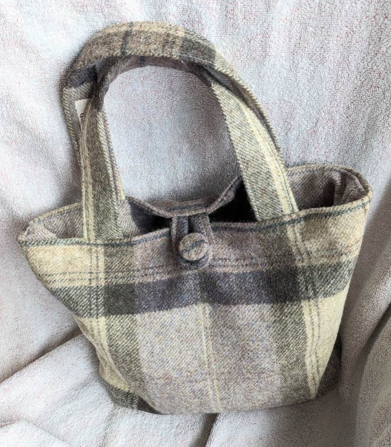 Wool tote Tartan handbag 
