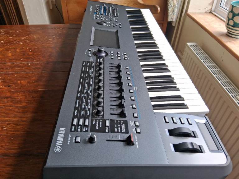 Yamaha Montage 6