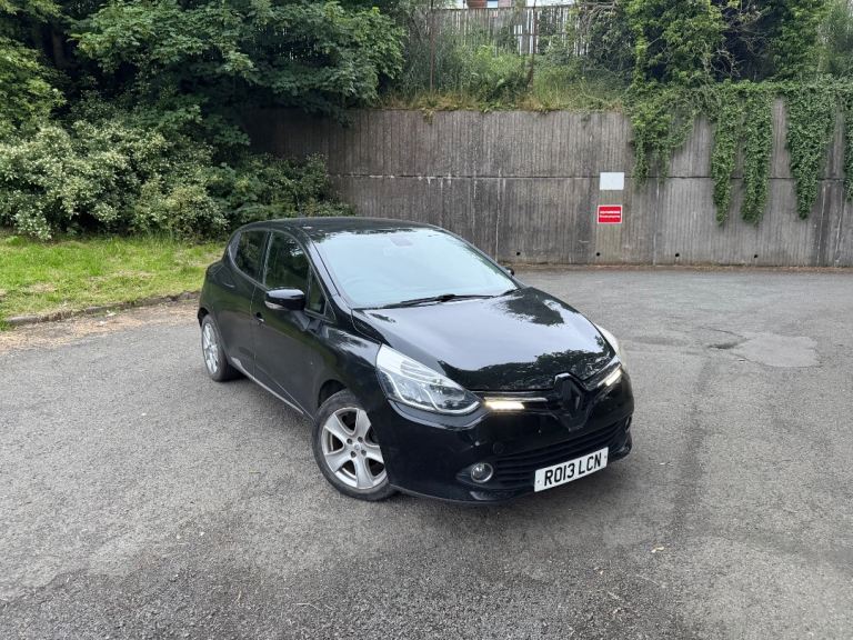 2013 Renault Clio Dynamique MediaNav – Great First Car