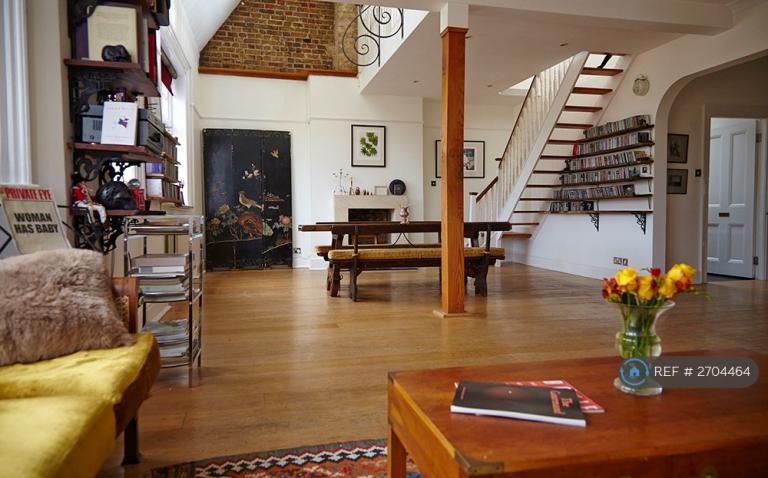 1 bedroom in Surrey Square, London, SE17 (#2704464)