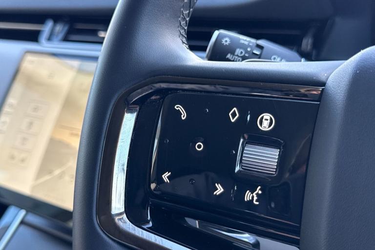 2024 Land Rover Range Rover Evoque 2.0 D200 Dynamic SE 5dr SUV Automatic