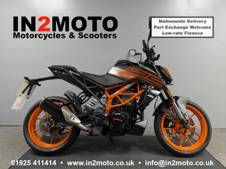2023 (73) KTM 125 Duke in Black