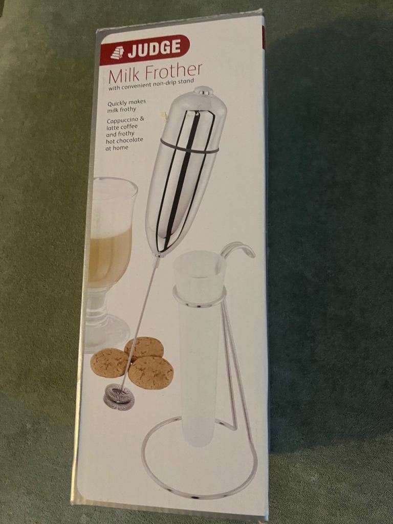 (Can post Second class) NEW. Drinks Mixer. Batteries Included. 