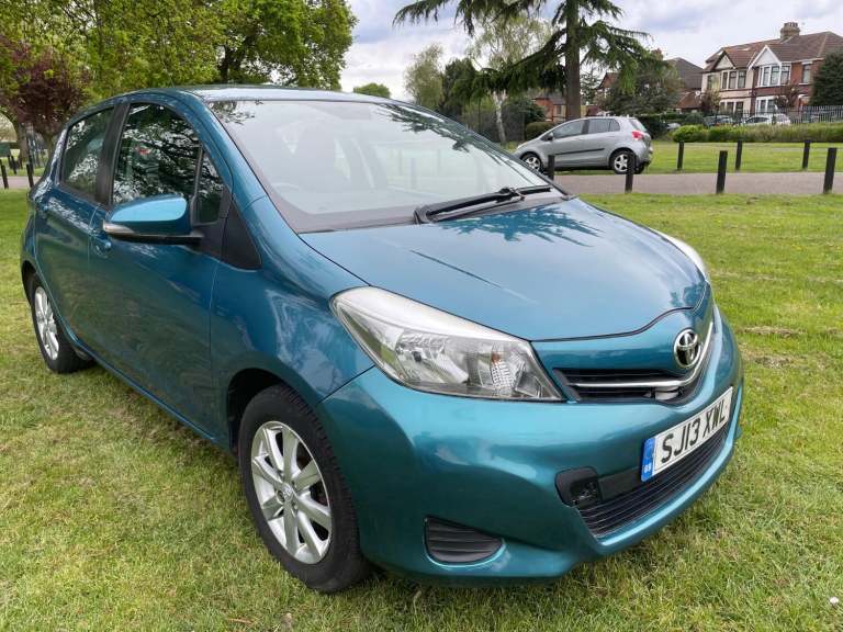 TOYOTA YARIS 1.3 Dual VVT-i TR 2013