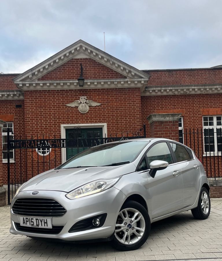 Ford, FIESTA, Hatchback, 2015, Manual, 1241 (cc), 5 doors