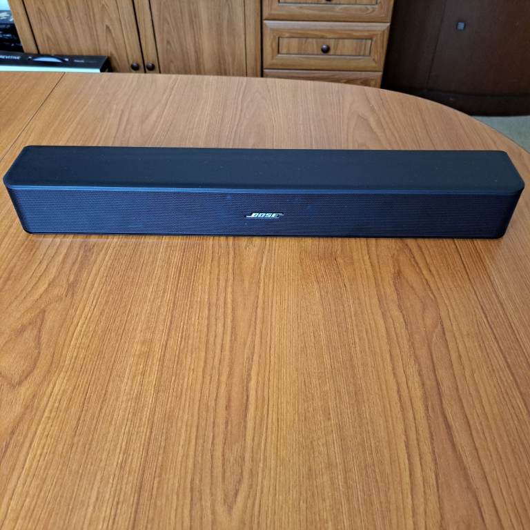Bose Solo 5 TV Soundbar with Remote and Power Cable – Good Condition