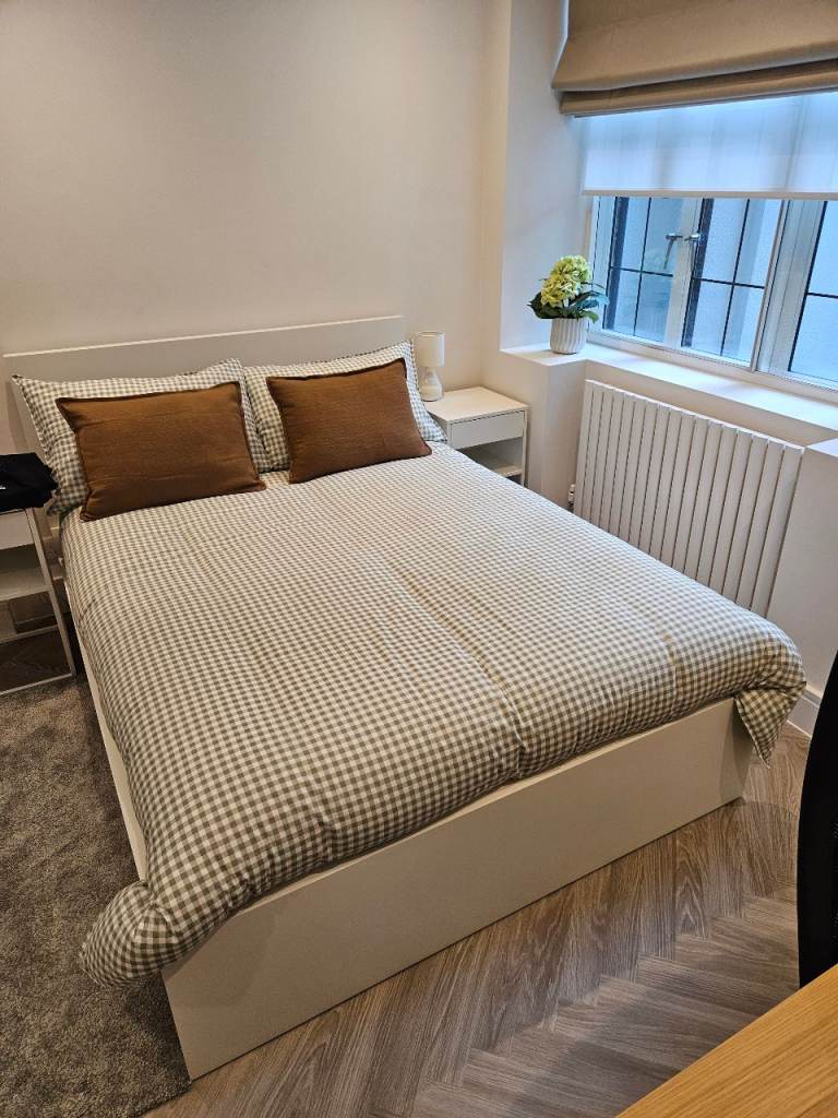 Double Bed Frame WITH Matress - Malm Ikea, 2 drawers