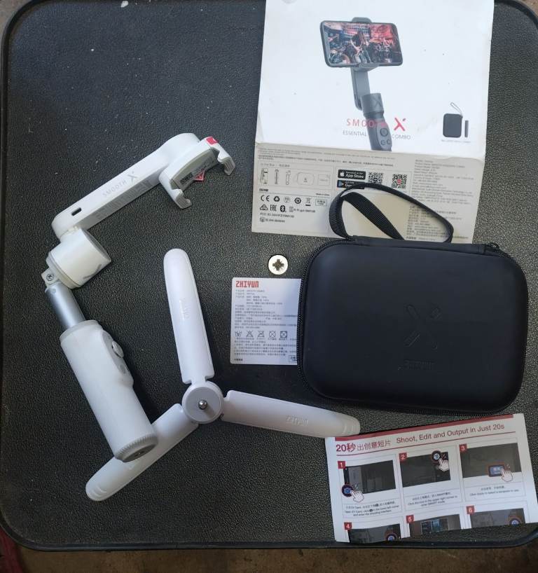 sm108 gimbal smooth X selfie video action mobile phone. free post. iphone android 