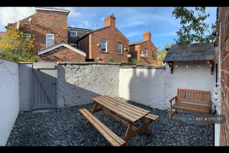 4 bedroom house in Deramore Street, Manchester, M14 (4 bed) (#2715797)